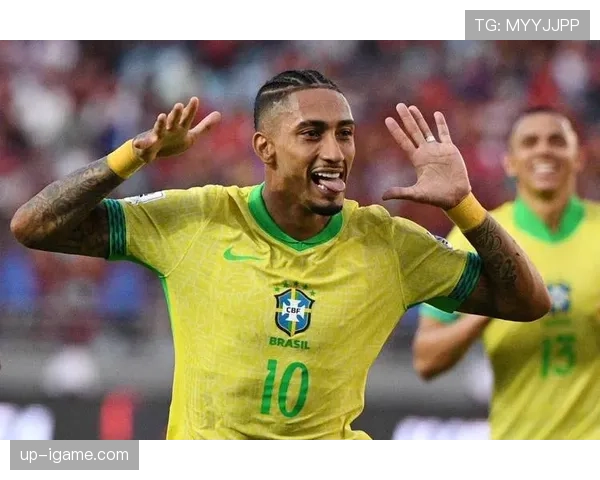 拉菲尼亚闪耀桑巴军团：巴西足球新偶像的崛起之路