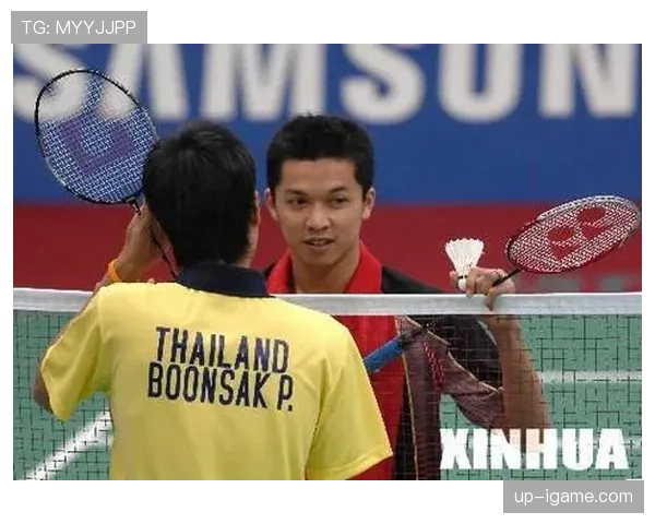 陶菲克·希达亚特后场跳杀展现羽坛技术巅峰