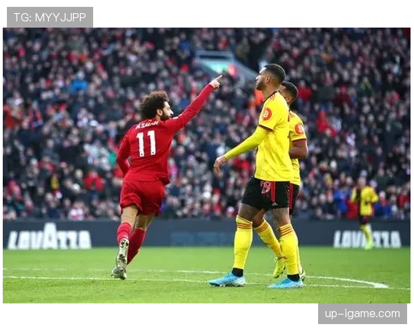 樱桃队新赛季英超表现稳健，球迷热情持续高涨